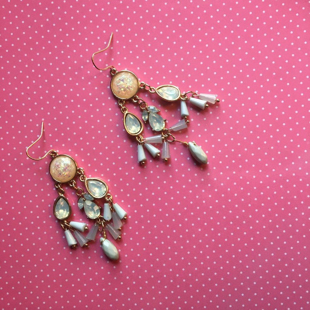 BEAUTIFUL CHANDELIER EARRINGS, SHINY STONES